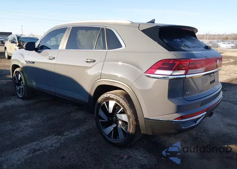 2025 Volkswagen Atlas Cross Sport 2.0T Sel z USA, uszkodzony, nr VIN 1V2BE2CA7SC208547